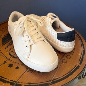 Nautica “ Esmae “ white leather tennis shoes size 99